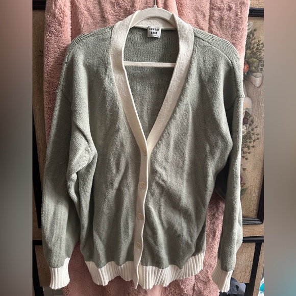 Aritzia Sunday Best cardigan - Picture 1 of 4